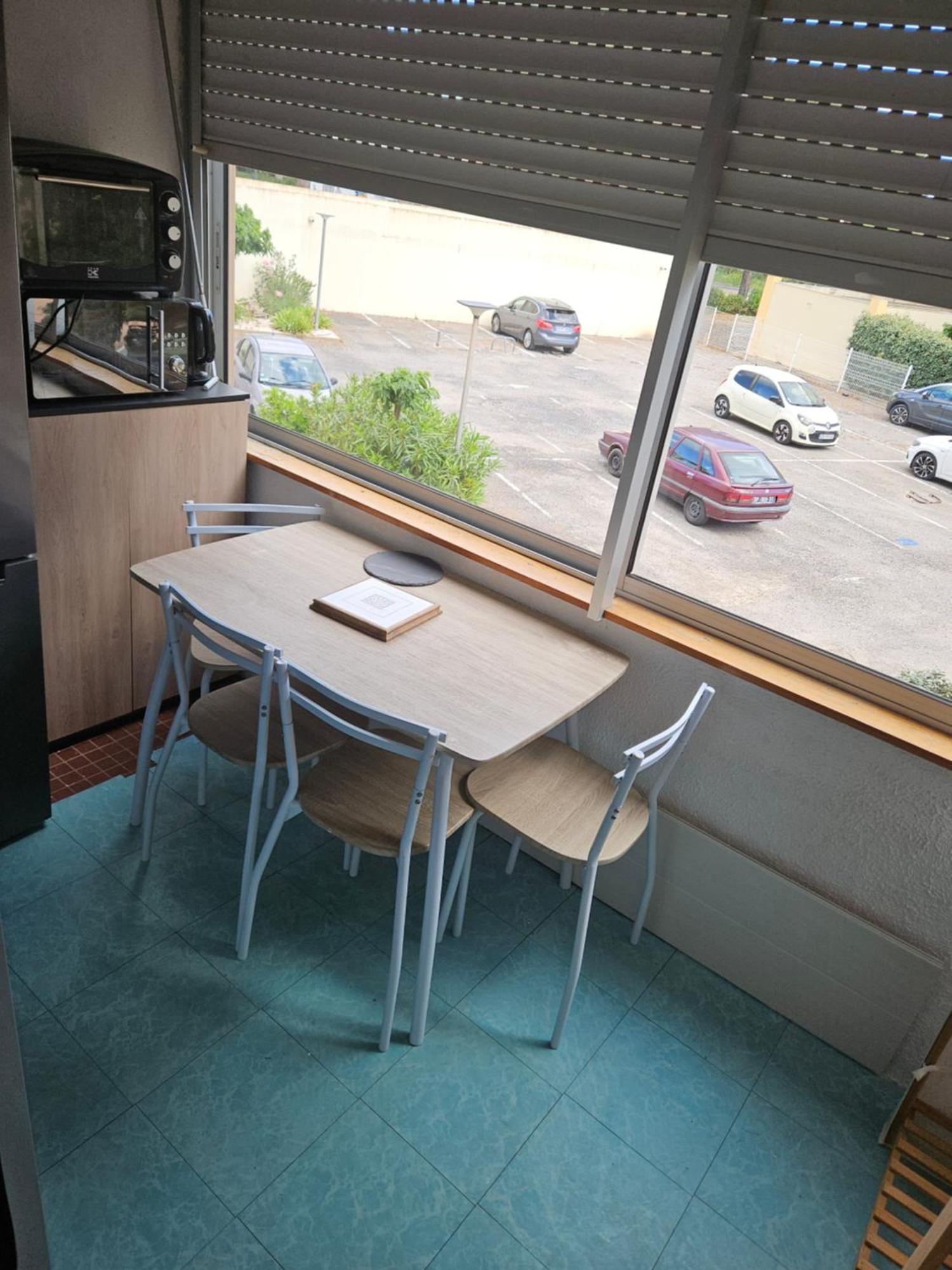 Apartment Pour4 Personnes *